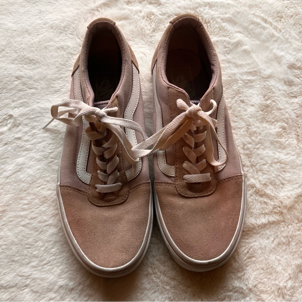 VANS OLD SKOOL PINK AND WHITE SNEAKERS
